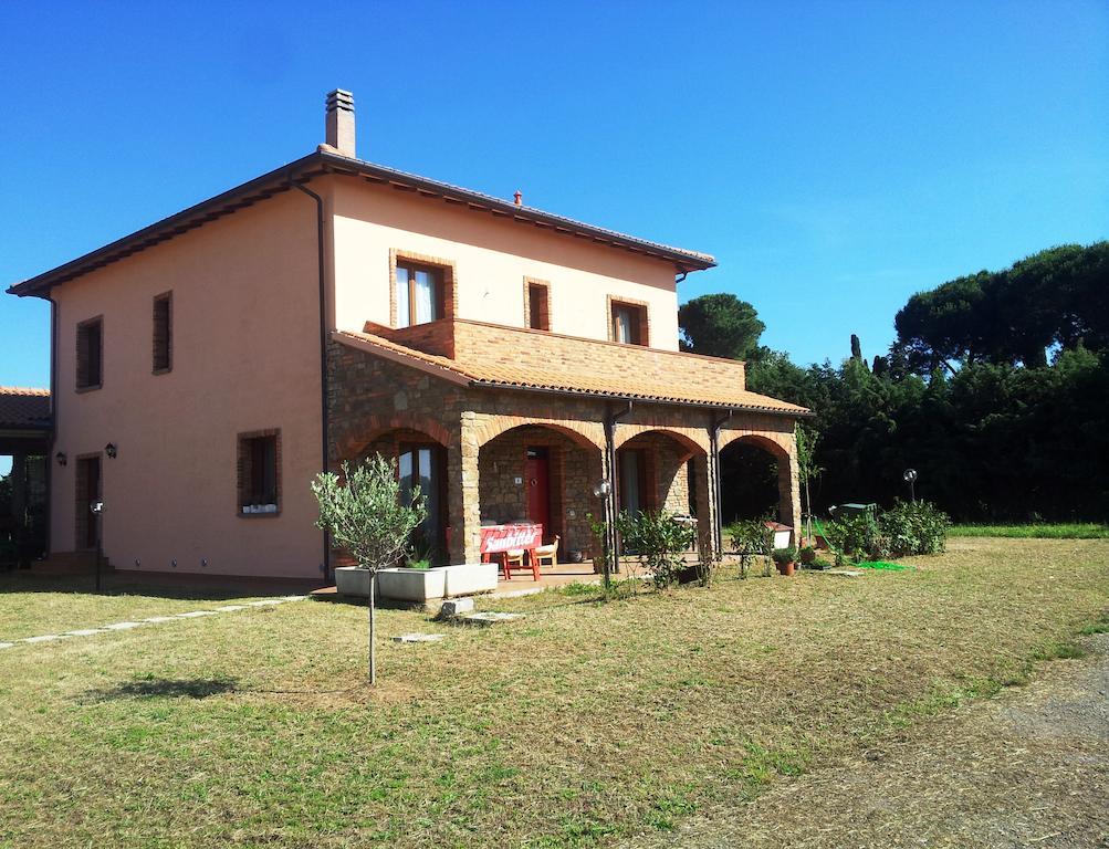 Agriturismo La Nocciolina Venturina Terme Luaran gambar