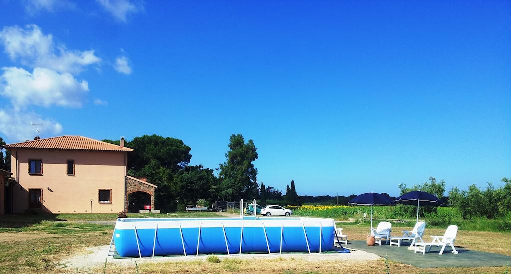 Agriturismo La Nocciolina Venturina Terme Luaran gambar
